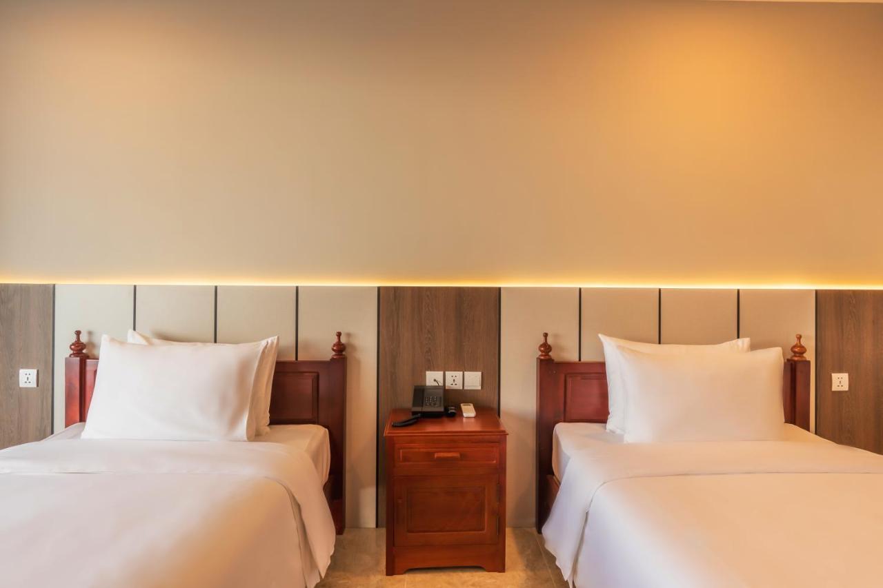 Otres Beach Hotel Sihanoukville Exterior photo