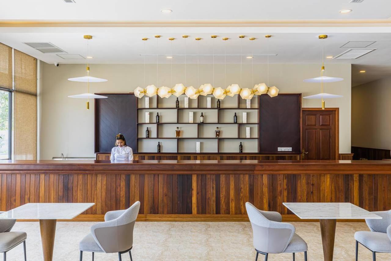Otres Beach Hotel Sihanoukville Exterior photo